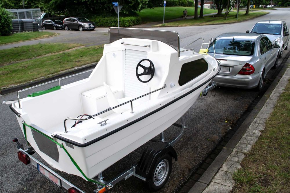 Nowa Łódź motorowa Quercus 430 kabinowa wędkarska