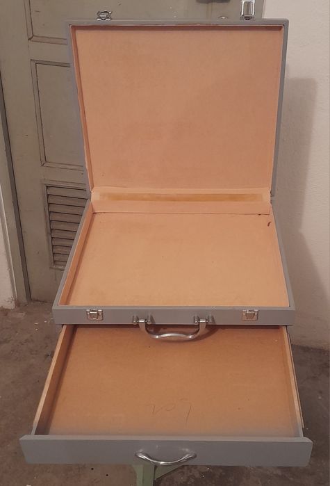 Caixa utilitária madeira