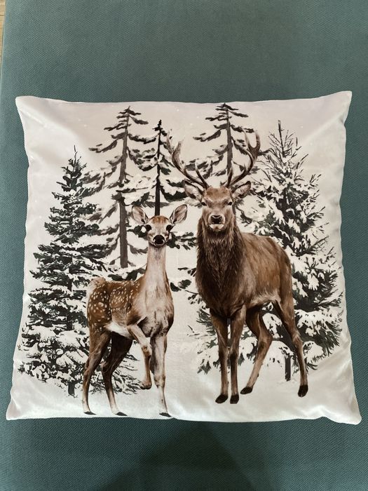 Декоративні подушки.