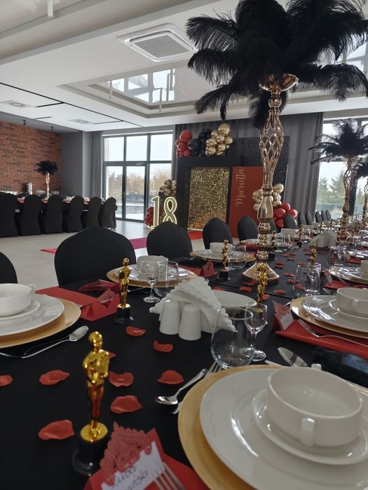 Świecznik ze strusimi piórami, dekoracja stołu, boho, pampasy, stojak