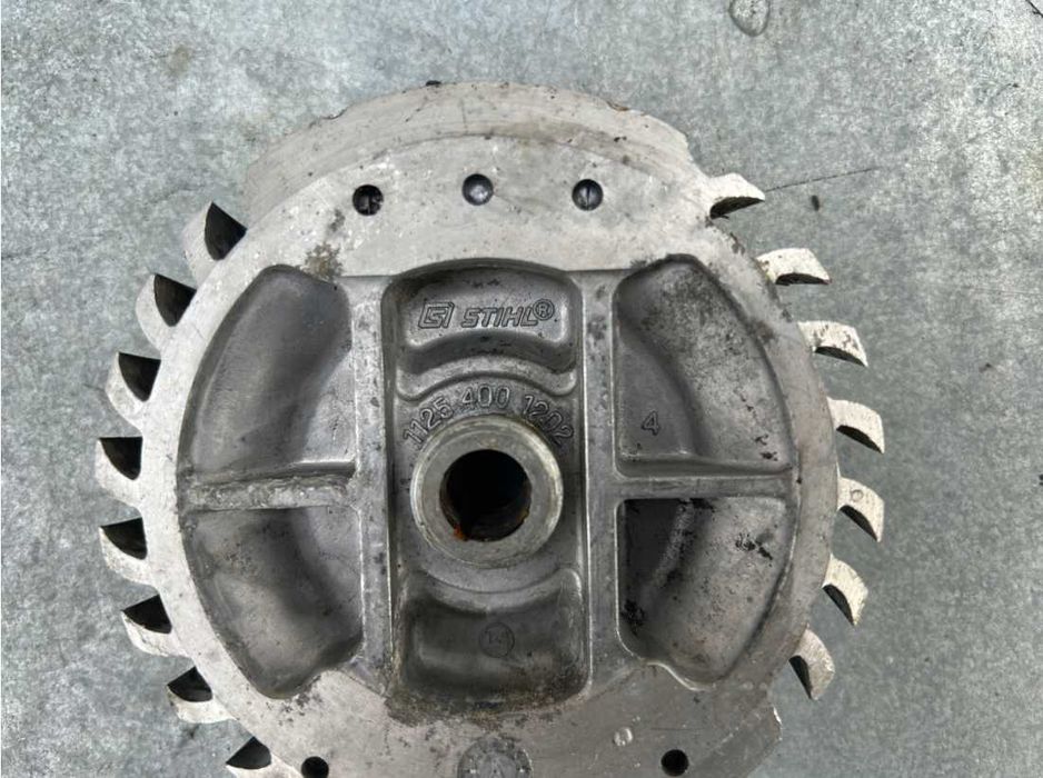 STIHL MS 340 MS 360  034 AV 036 036AV magneto KOŁO MAGNESOWE