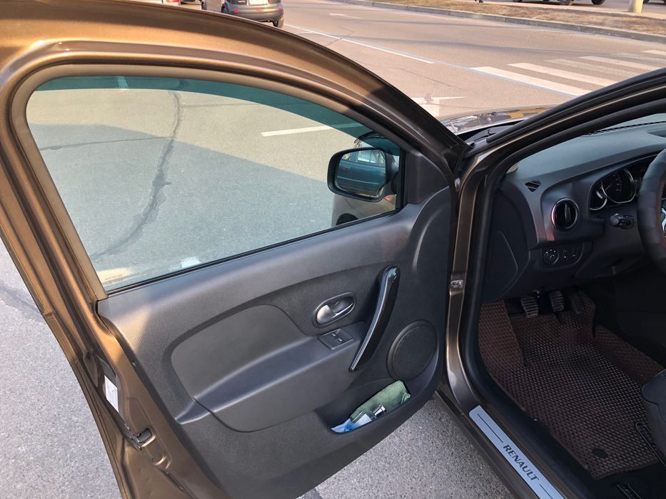 Продам автомобіль Renault Logan, 1.5, 2017 року випуску