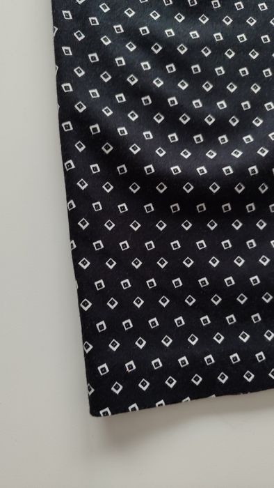 Eleganckie czarne spodnie z printem 38 M Karol Basic do kostek