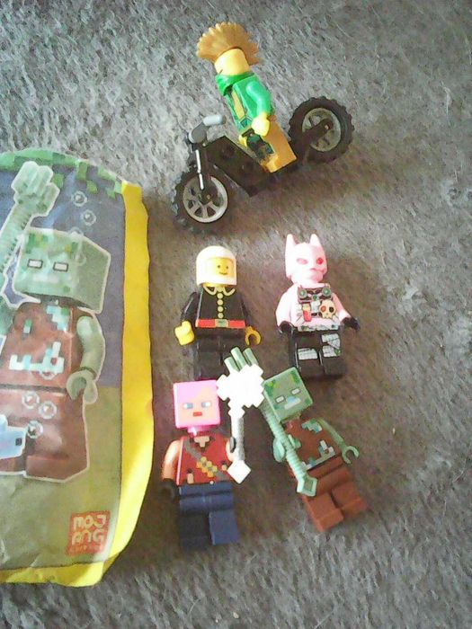 LEGO  ludziki  dużo klocków