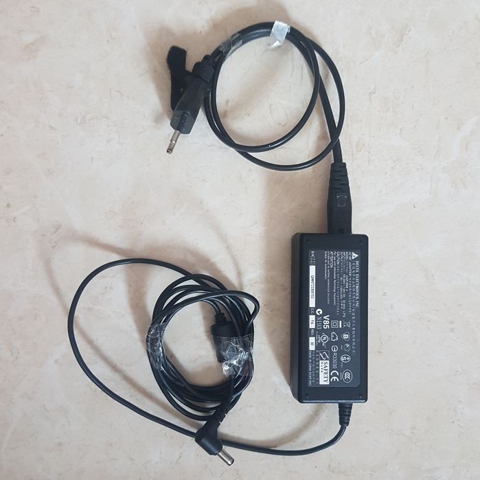 Delta Electronics SADP-65KB A 19V 3.42A 65W