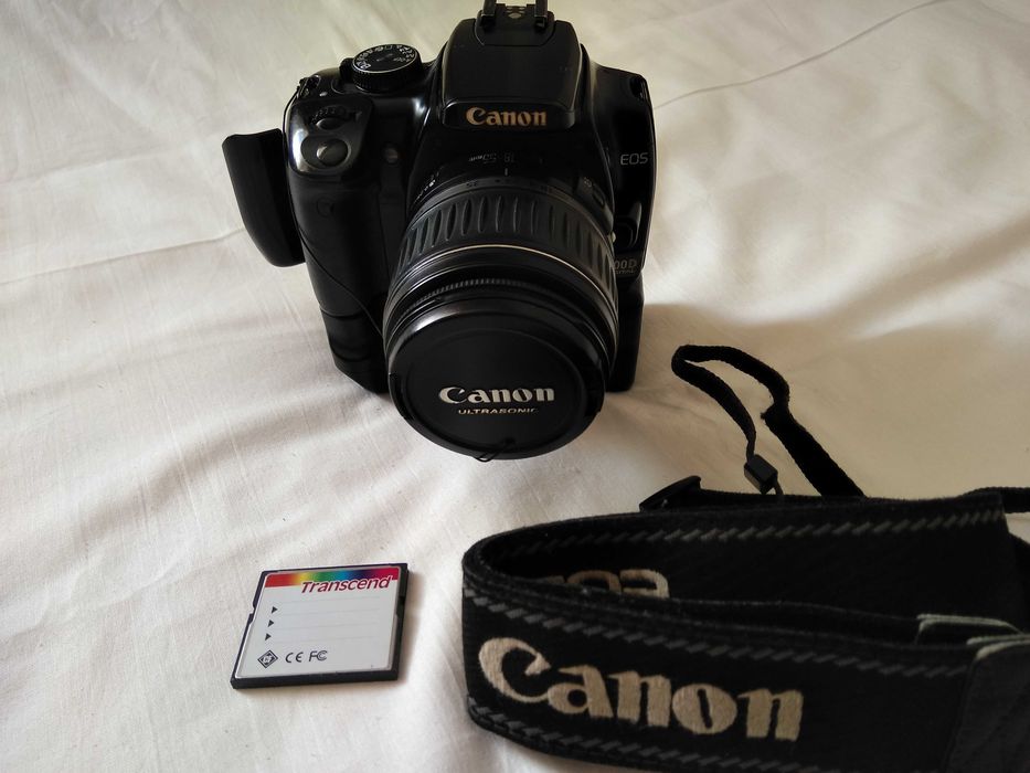 Продам фотоапарат Canon EOS 400D