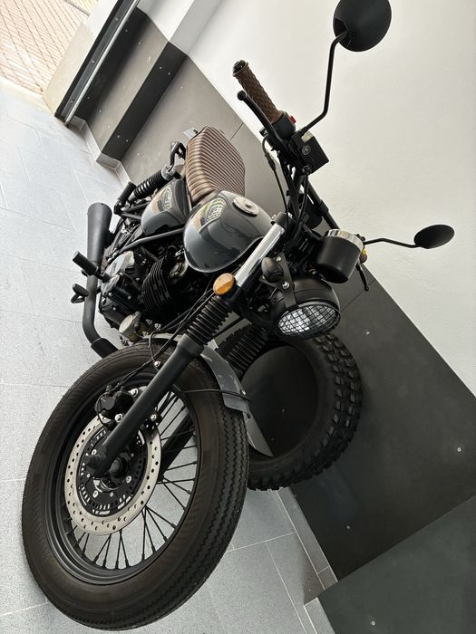 Mutt Hilts Grey 250 como nova