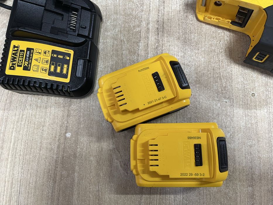Dewalt DCH273 / безщітковий перфоратор Девольт