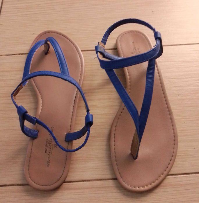 Sandálias rasas MO