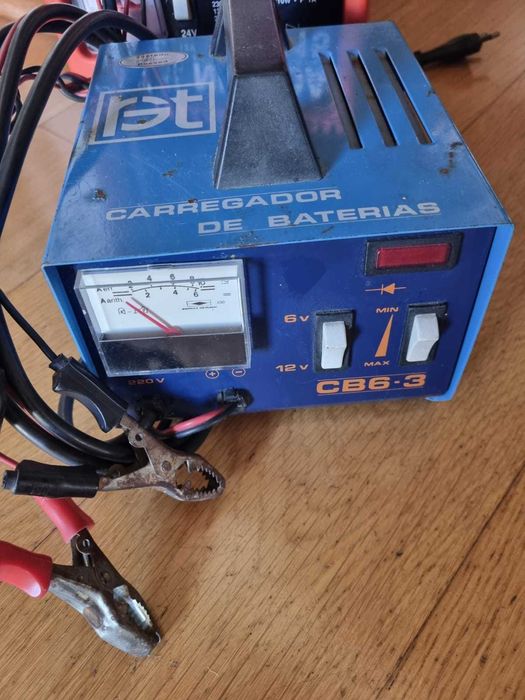 carregador de baterias carro clássico