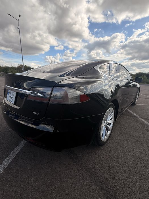 Tesla Model S 2018 VIN 5YJSA1E20JF297604 фото оголошення 5 з 8