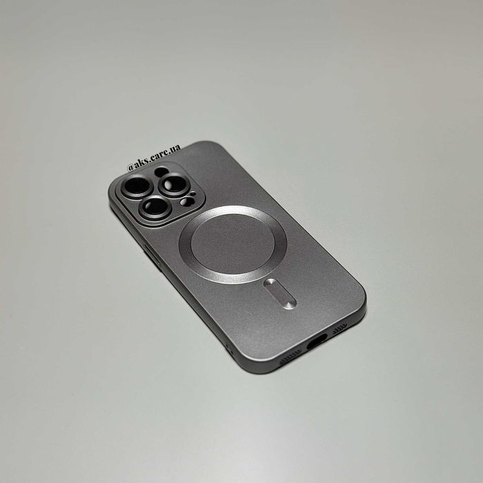 Сірий силіконовий чохол магніт MagSafe протиударний з лінзами iPhone