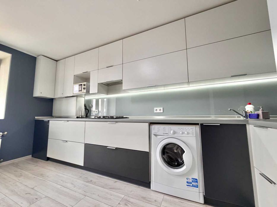ApartPoltava 1-bedroom з великою кухнею та шикарною панорамою