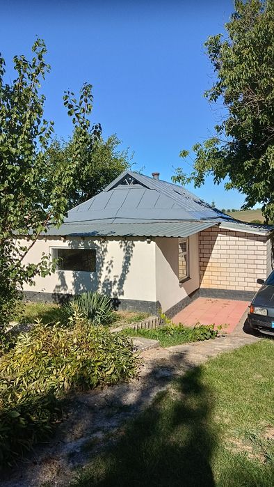 Продам будинок з  якісним  ремонтом .