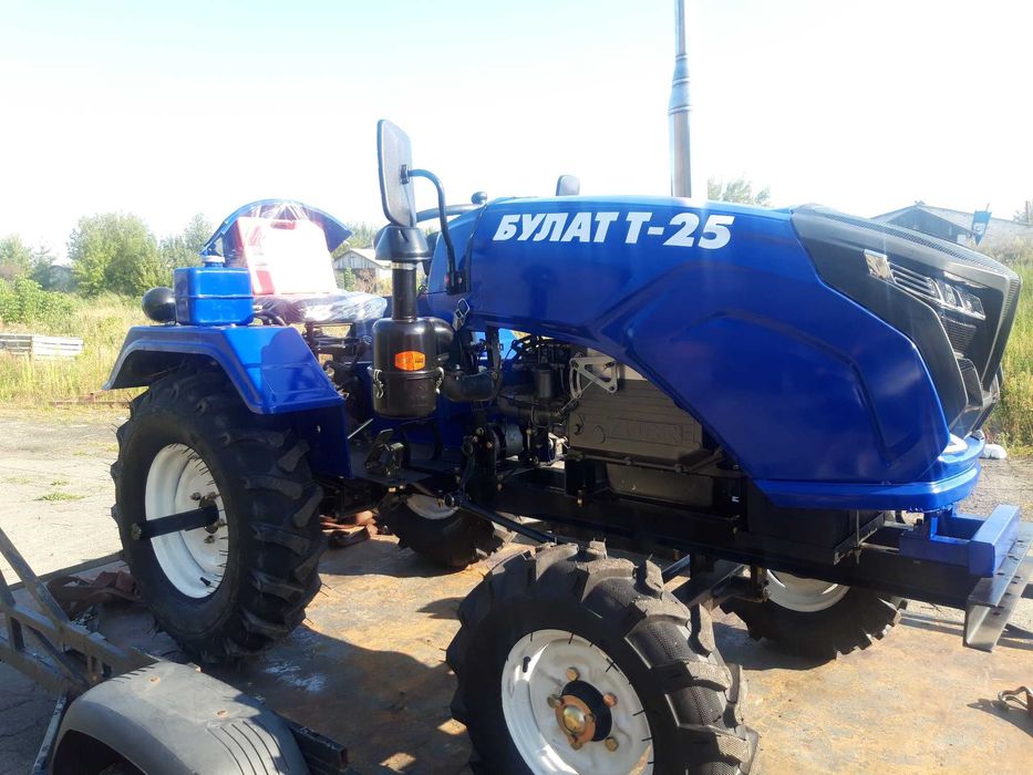 Трактор Булат Т 25 2024 года с фрезой и плугом 2х20