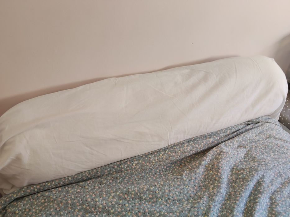Cama e colchão de criança