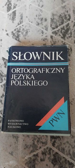 Książka..Słownik ortograficzny j.polskiego PWN.