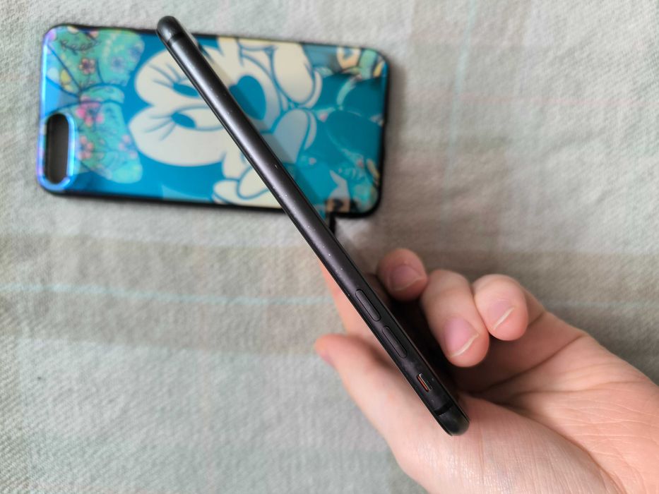 iPhone 8 Plus 64 ГБ Black Neverlock