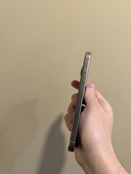Б/у IPhone 16 Pro 256 Natural ідеальні стани