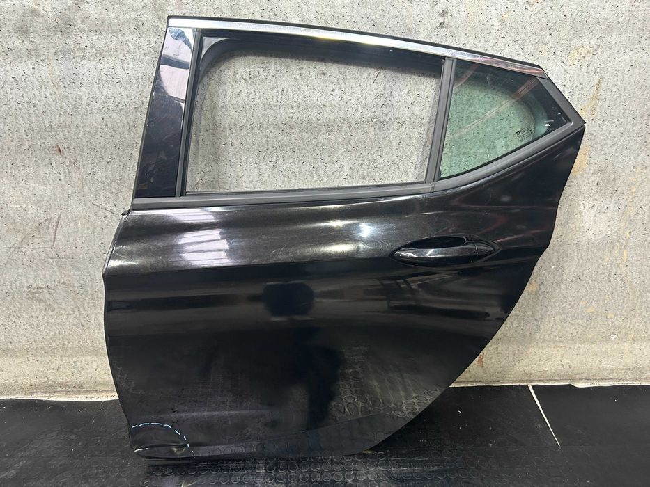 Porta traseira esquerda Opel Astra K (2016)