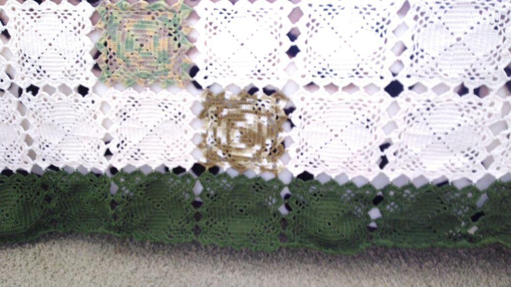 Colcha em renda nova muito original