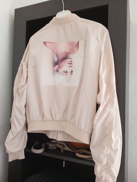 H&M pudrowobeżowa kurtka Bomberman Ariana Grande 14-16 lat XS-S