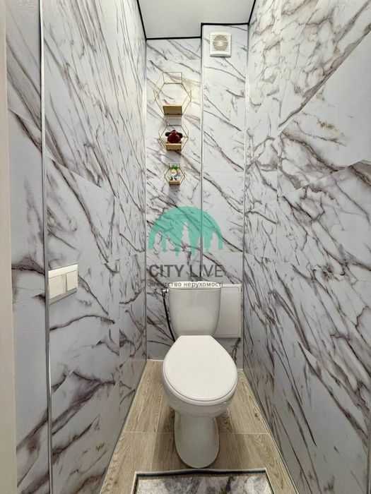 Продаж 2кімнатної квартири в центрі міста Тисмениця. (38)