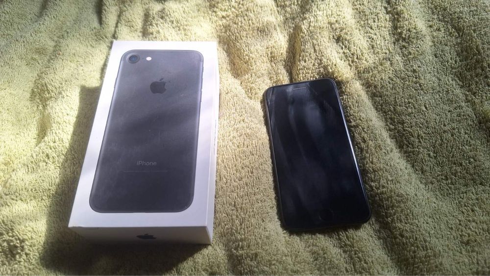 iPhone 7 Black (Neverlock) – Отличное состояние