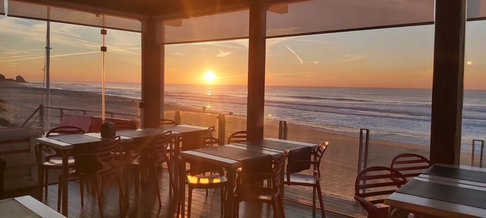 Restaurante em plena praia