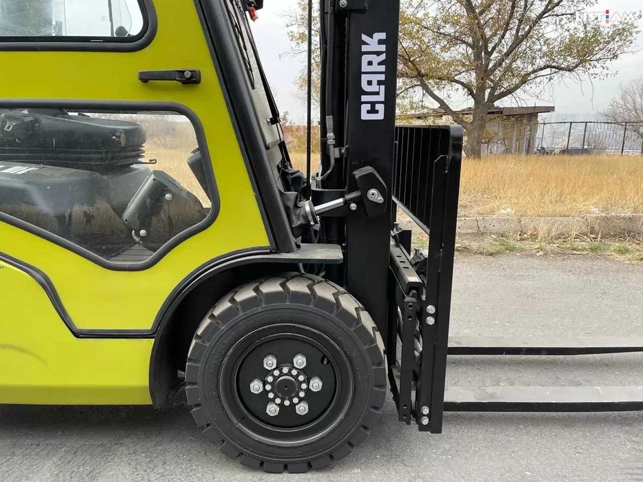 CLARK L30D НОВИЙ Дизельний навантажувач, погрузчик, кара