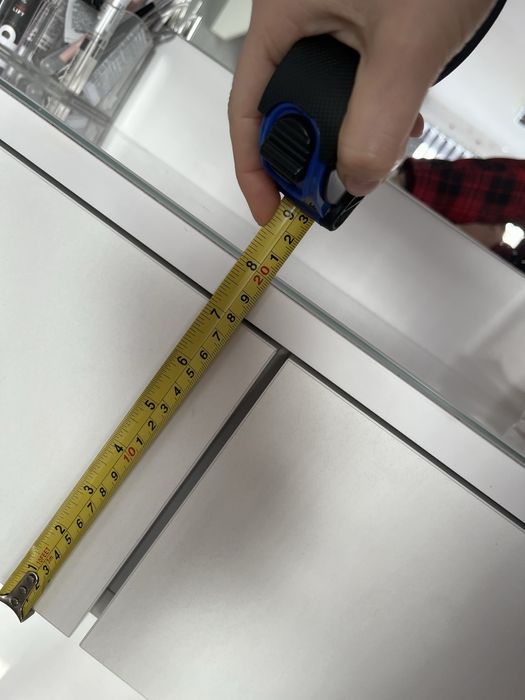 Підвісна тумба з дзеркалом