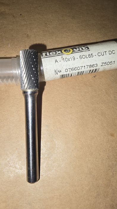 Conjunto 12 fresas de tungsténio - 10 novas / 2 usadas