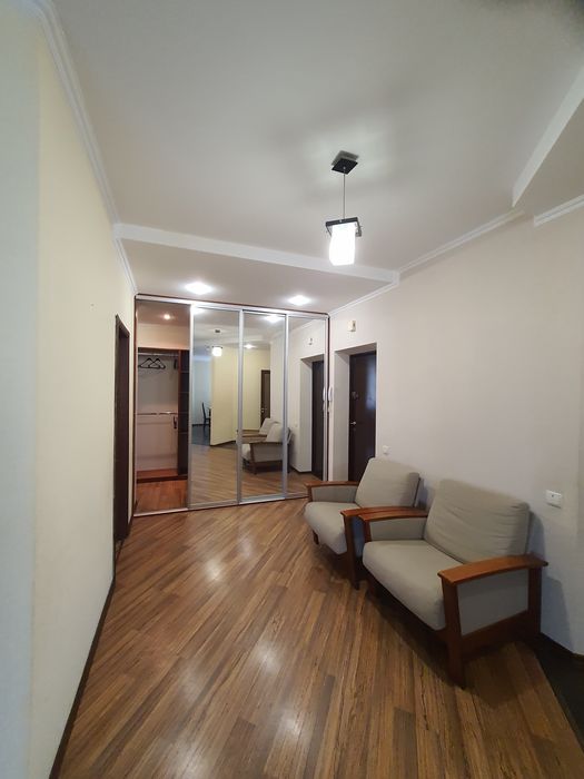 Здам 3-х кімнатну квартиру по вул. Подільській. Власник.