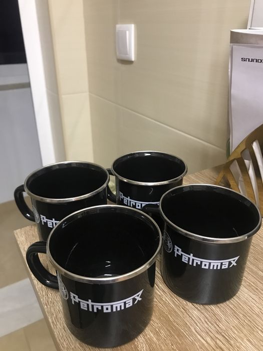 Conjunto 4 Canecas Petromax para vanlife ou campismo