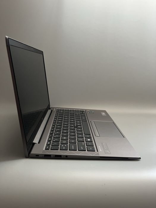 Ультрабук HP ZBook Firefly 14 G8 i5-1135g7 8/16GB SSD  IPS МЕТАЛЕВИЙ