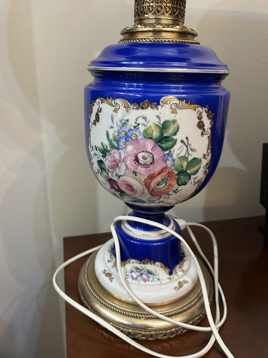 Candeeiro em porcelana