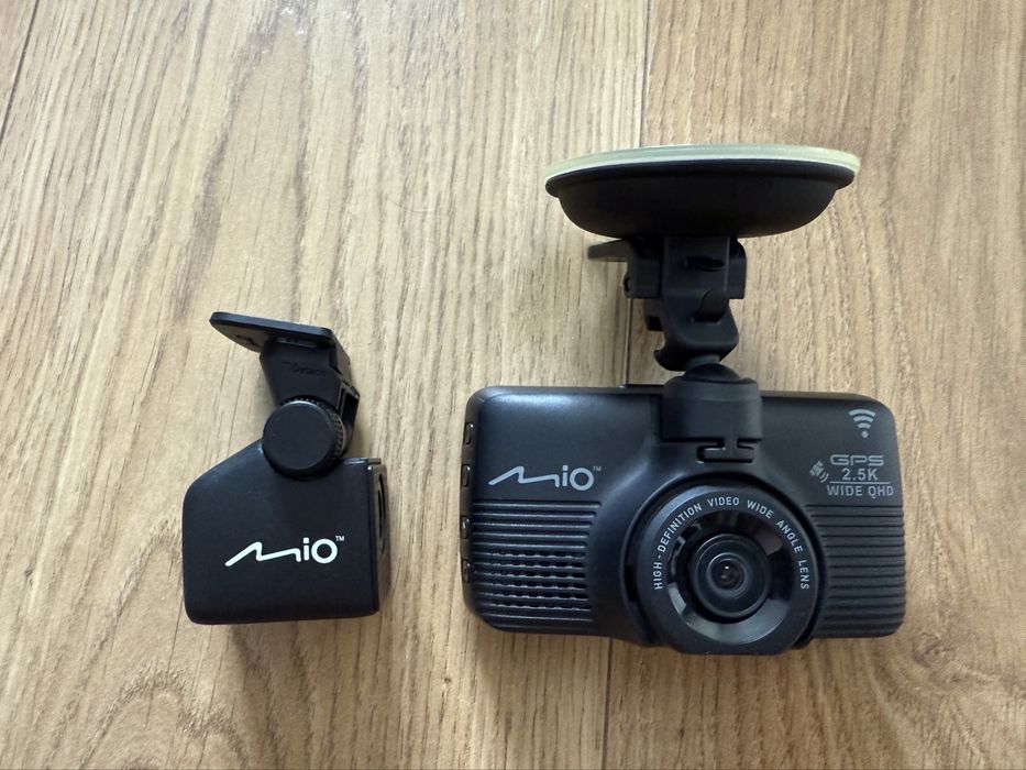 Wideorejestrator Mio MiVue dual 798d + A30 przód i tył / kamera samochodowa/rejestrator jazdy