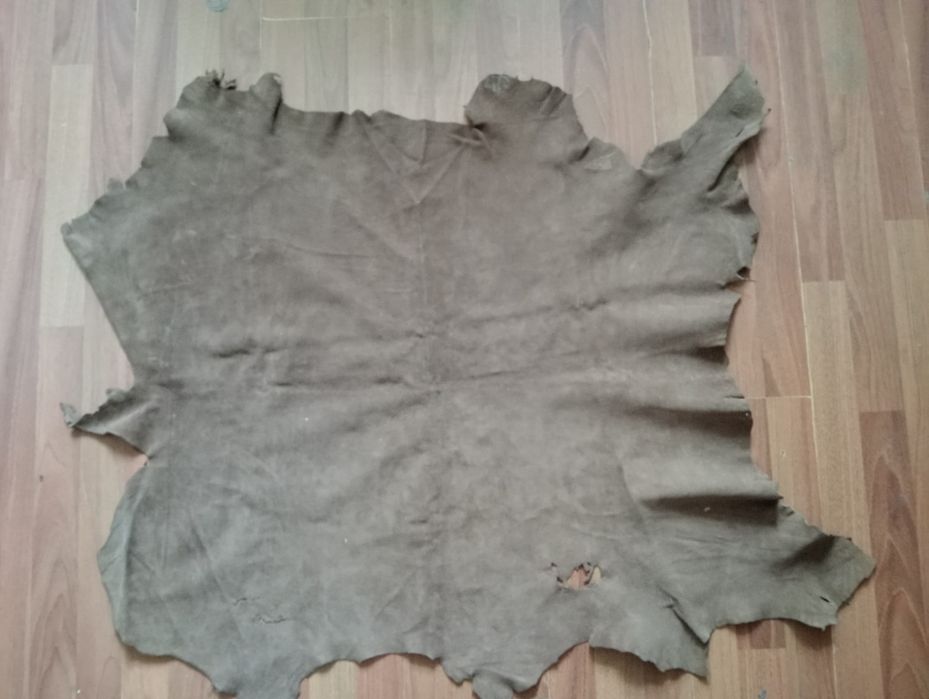 Натуральная телячья кожа.70 дм ,фабричного производства