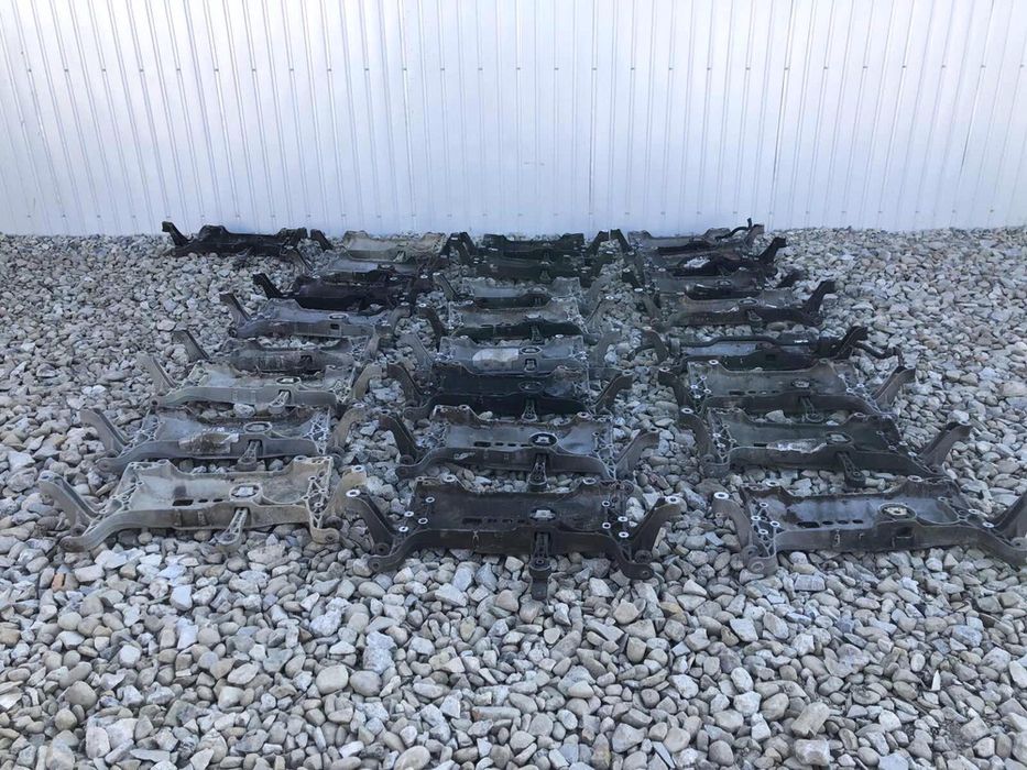 Балка підрамник Volkswagen Tiguan Passat Пассат CC B6 B7 3C0 199 369 F