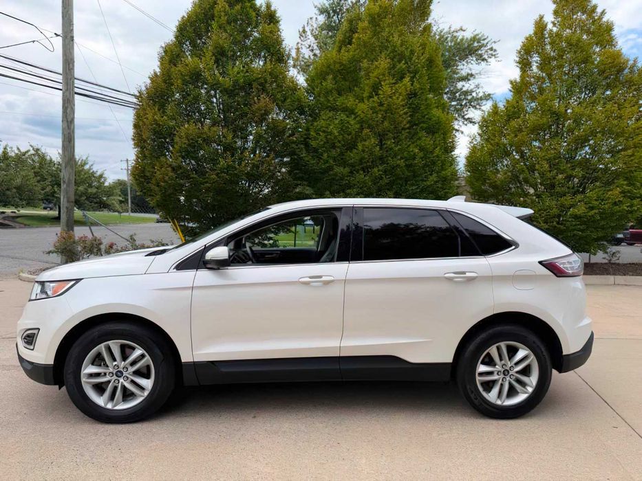 Ford Edge      2017