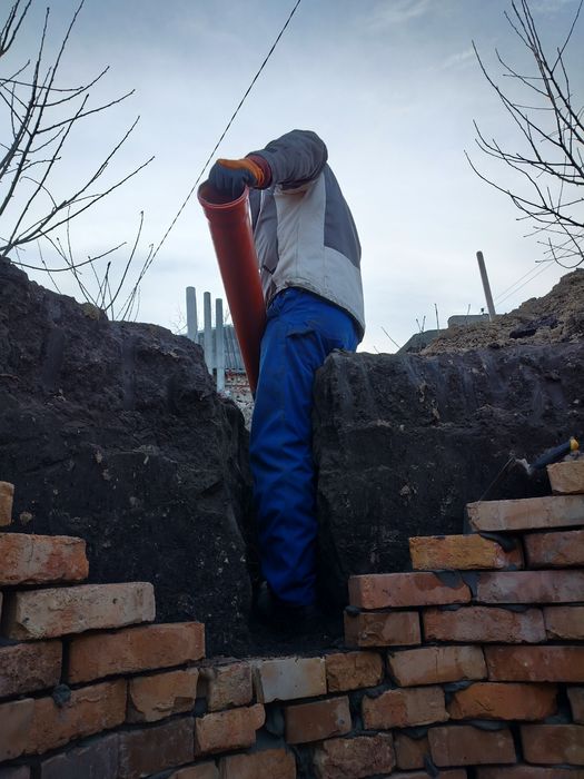 Сливная Яма под Ключ, септики, траншеи, фундаменты.