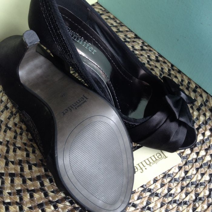Buty damskie szpilki czarne z kokardą nowe r. 36 Jennifer satynowe