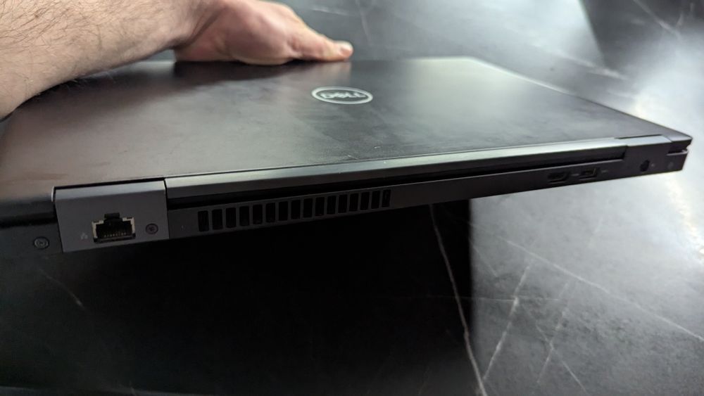 Ноутбук Dell Latitude 5590 i7-8650U сенсорний екран.