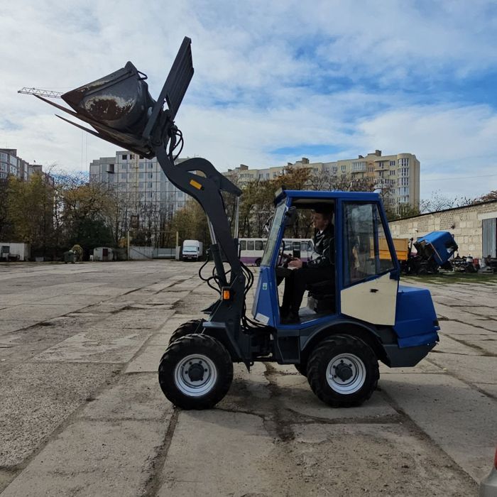 Погрузчик ATLAS 32C