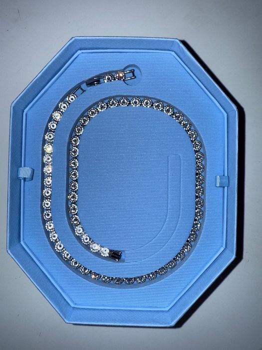 Colar swarovski Novo