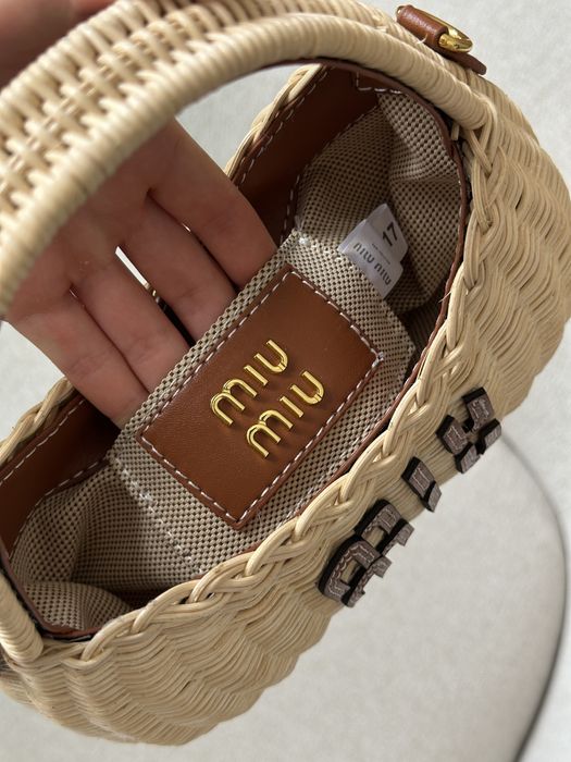 Сумка Miu Miu Wander Wicker Handbag