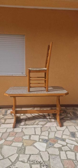 Mesa + 4 cadeiras