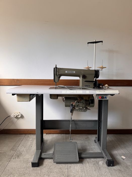Maquina de costura industrial