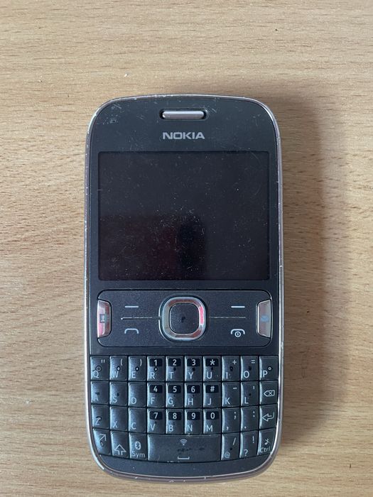 Nokia Asha 302 + pudełko + ładowarka, sprawna!