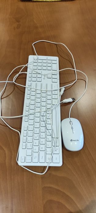 Computador teclado e rato